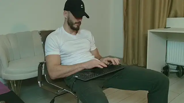 TheTopAlex online show from February 9, 2026, 3:37 am