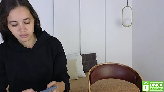 sexychanell 18 online show from September 17, 2025, 1:13 pm