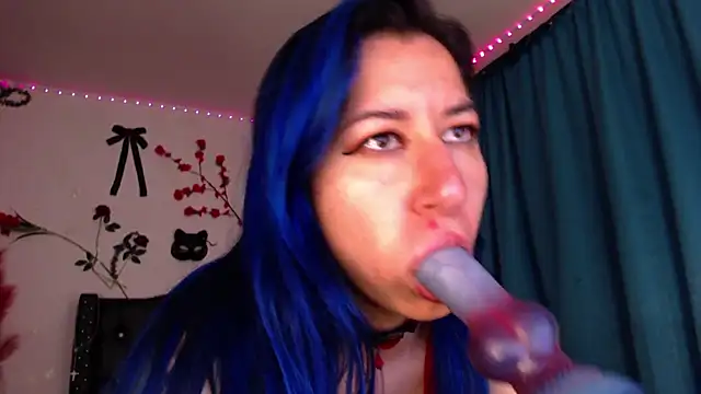 Snapshot of pussytight_pervert chatting on September 9, 2025, 11:03 pm pussytight pervert online show from September 9, 2025, 11:03 pm