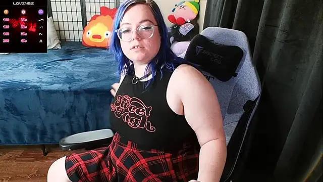 KiraSpitQueen online show from January 10, 2025, 5:37 am