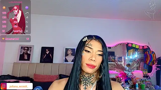 caroline cossei online show from March 18, 2026, 6:53 pm