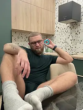 Snapshot of Bear_bear_ chatting on February 22, 2025, 7:03 pm Bear bear online show from February 22, 2025, 7:03 pm