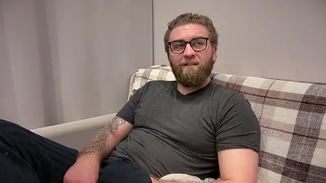 Bear bear  online show from June 1, 2026, 9:53 am