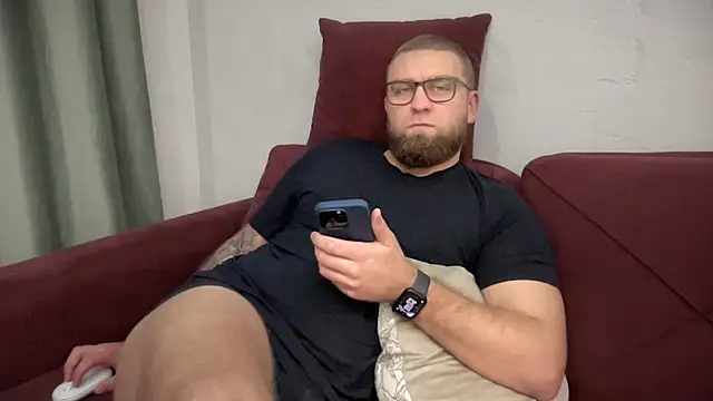 Snapshot of Bear_bear_ chatting on February 12, 2025, 3:49 pm Bear bear online show from February 12, 2025, 3:49 pm