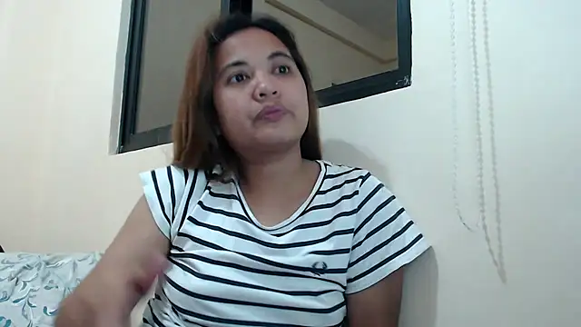 xTheLastVIRGINx online show from November 21, 2025, 2:49 pm