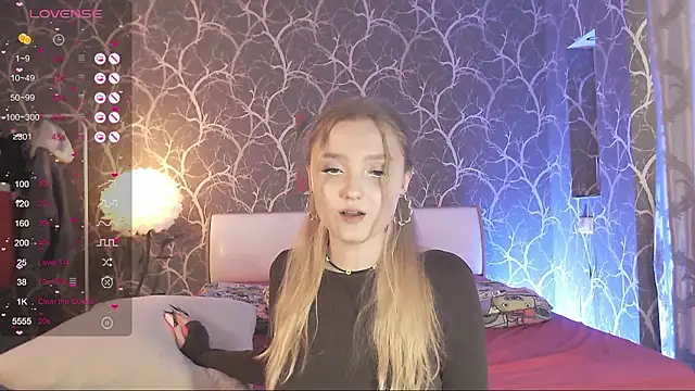 MiaMiaMeow online show from February 28, 2026, 12:49 pm