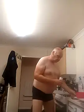 Snapshot of bigboy197311 chatting on October 11, 2025, 6:03 am bigboy197311 online show from October 11, 2025, 6:03 am