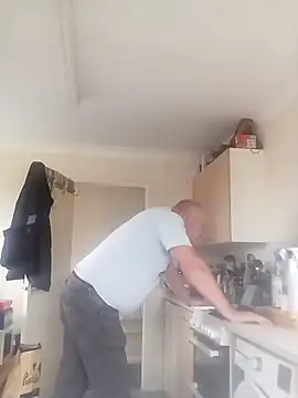 Snapshot of bigboy197311 chatting on October 8, 2025, 8:05 am bigboy197311 online show from October 8, 2025, 8:05 am