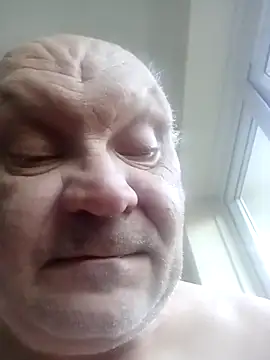 Snapshot of bigboy197311 chatting on October 28, 2025, 7:29 am bigboy197311 online show from October 28, 2025, 7:29 am