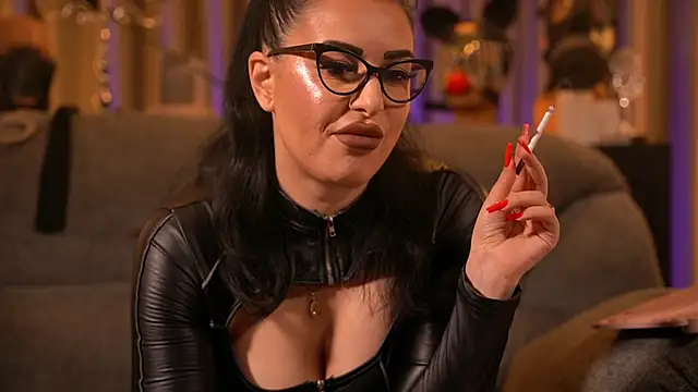 kelly kent online show from November 15, 2025, 11:20 pm