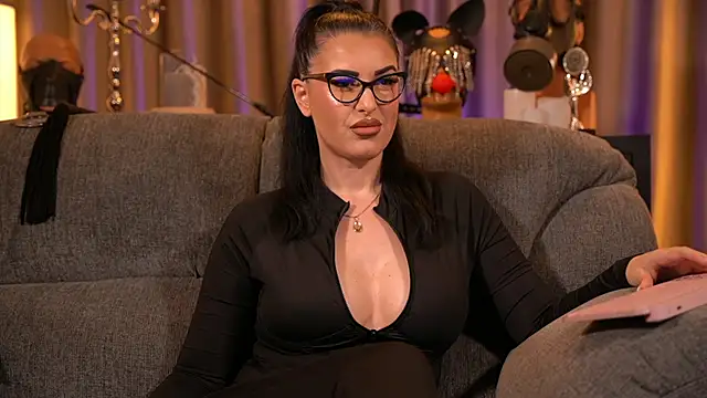 kelly kent online show from December 13, 2025, 10:27 pm