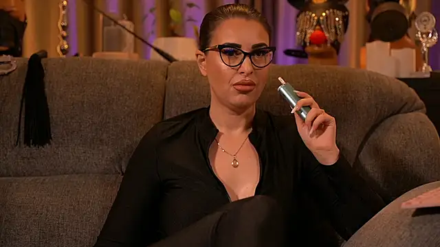 kelly kent online show from November 24, 2025, 12:10 am