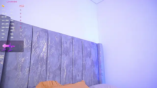 lara giraldo online show from February 27, 2025, 5:29 am