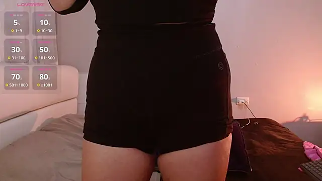 Freyja soh online show from October 14, 2025, 9:58 pm