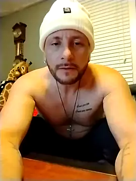 ShaneJames11 online show from December 24, 2024, 10:06 pm