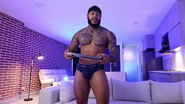 Snapshot of muscle_man16 chatting on September 14, 2025, 11:10 am muscle man16 online show from September 14, 2025, 11:10 am