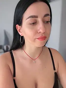 Emylia online show from January 18, 2025, 12:36 pm