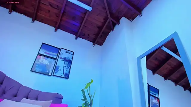 Gretta Queen online show from March 18, 2025, 10:15 pm