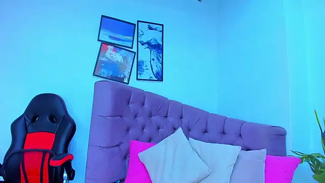 Gretta Queen online show from September 18, 2025, 6:22 pm