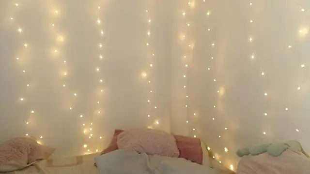 Snapshot of SweetSofty chatting on February 7, 2026, 11:46 pm SweetSofty online show from February 7, 2026, 11:46 pm