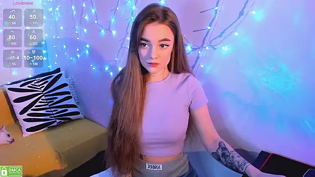 xwiuiwx online show from February 5, 2025, 11:06 pm