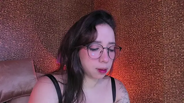 Apartment28 online show from June 30, 2026, 2:11 am