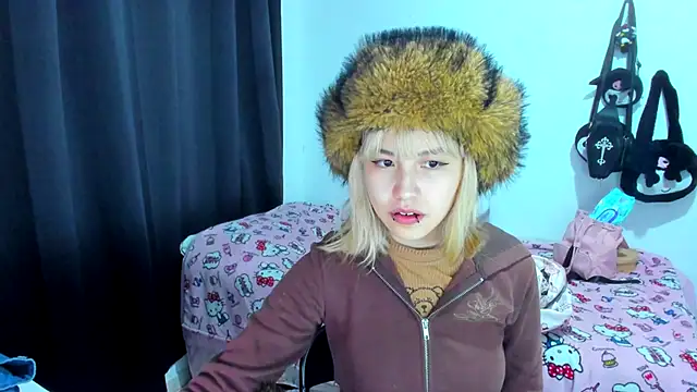 Akane-Mou online show from November 25, 2025, 1:28 am