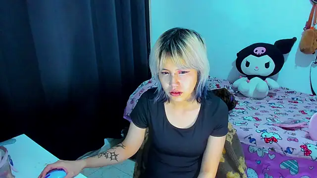 Akane-Mou online show from July 25, 2026, 2:30 am