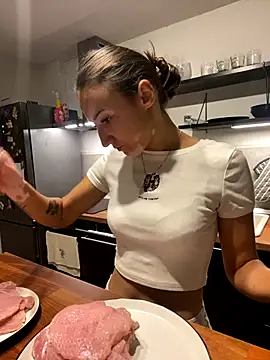 spottyyy online show from September 19, 2025, 6:45 pm