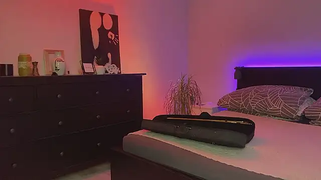 Snapshot of spottyyy chatting on February 23, 2026, 7:36 pm spottyyy online show from February 23, 2026, 7:36 pm