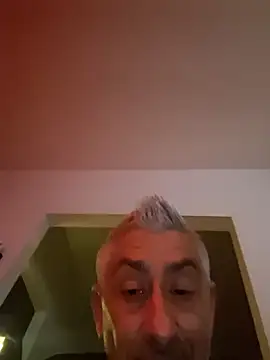 Snapshot of cuci45 chatting on February 21, 2026, 11:18 pm cuci45 online show from February 21, 2026, 11:18 pm