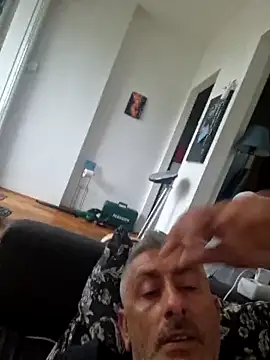 cuci45 online show from March 26, 2026, 2:48 pm