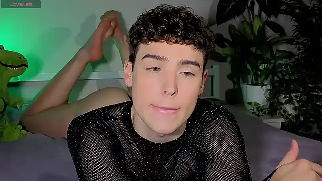 RobbyCharming online show from October 1, 2025, 9:47 am