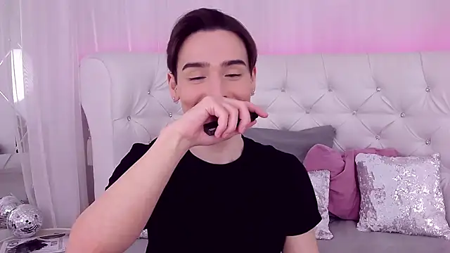 RobbyCharming online show from March 1, 2025, 7:48 pm