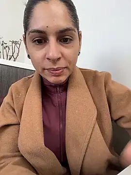 Snapshot of charlotte_stevenss_ chatting on February 26, 2026, 3:34 pm charlotte stevenss online show from February 26, 2026, 3:34 pm