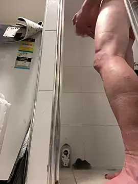 OSIRlS online show from October 4, 2025, 12:17 pm