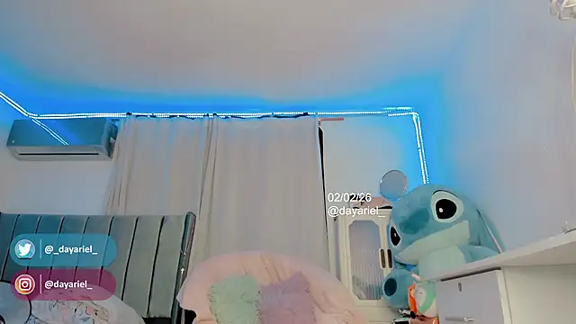 Snapshot of Yellowranger1 chatting on February 3, 2026, 3:04 am Yellowranger1 online show from February 3, 2026, 3:04 am