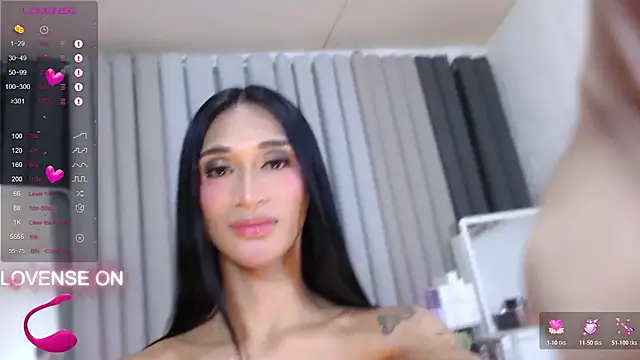 Unforttable Anisha online show from October 18, 2025, 5:42 am