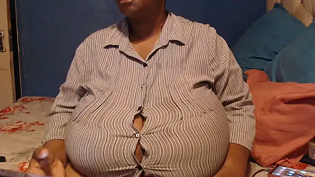 CUTEFIRMMELONSS online show from February 7, 2026, 3:58 am