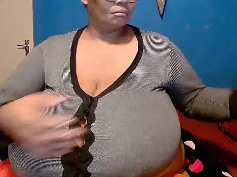 CUTEFIRMMELONSS online show from March 20, 2025, 4:07 am