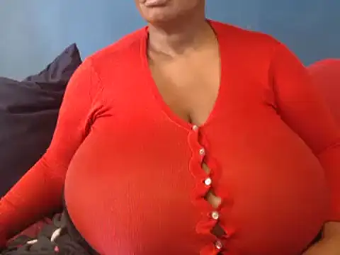 CUTEFIRMMELONSS online show from March 18, 2025, 8:17 am