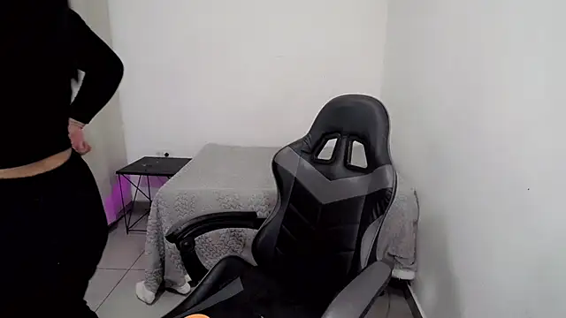 Youlittlepervertt  online show from March 28, 2026, 6:42 pm