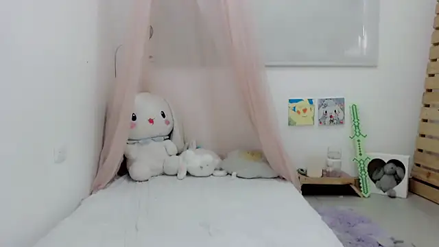 Youlittlepervertt  online show from November 25, 2025, 7:36 pm