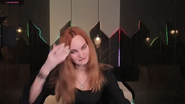 SaraSubtlety online show from November 14, 2025, 1:26 pm