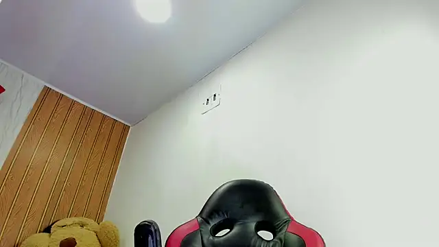 MarianaManzur online show from March 22, 2026, 7:26 pm