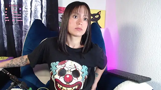 Snapshot of it_l chatting on April 10, 2026, 3:19 pm it l online show from April 10, 2026, 3:19 pm