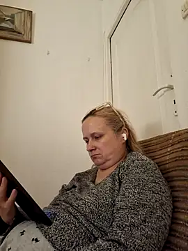 She-devilx online show from September 18, 2025, 9:07 pm