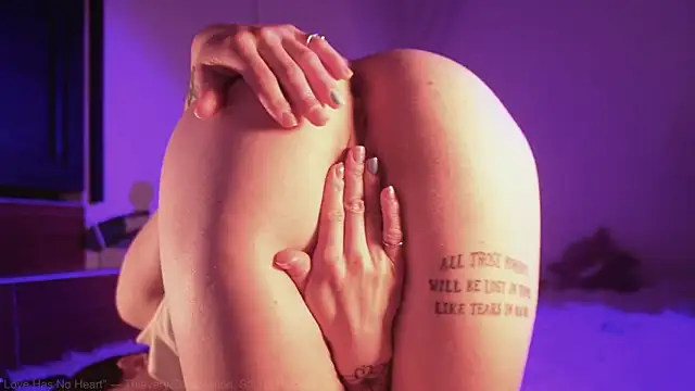  Avriles  online show from January 25, 2025, 3:40 am