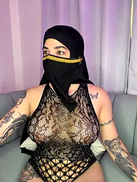 nurbanu hatem online show from November 13, 2025, 4:33 pm