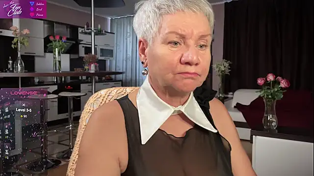 roxana brooks online show from February 25, 2025, 2:15 pm